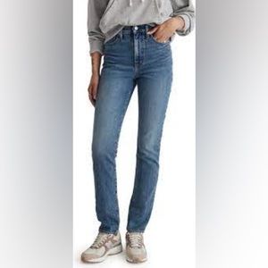 Madewell Straight Leg Jeans in Medium Blue Wash